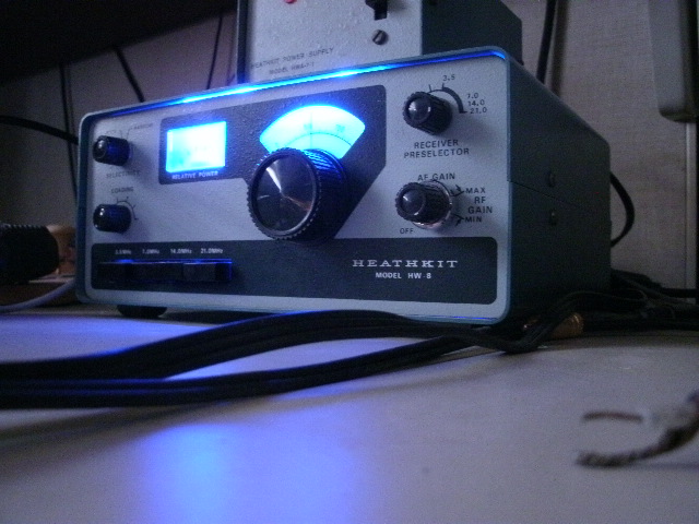 HW-8 with dial lights