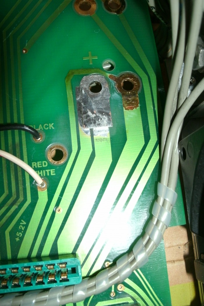 85662B power supply trace repair