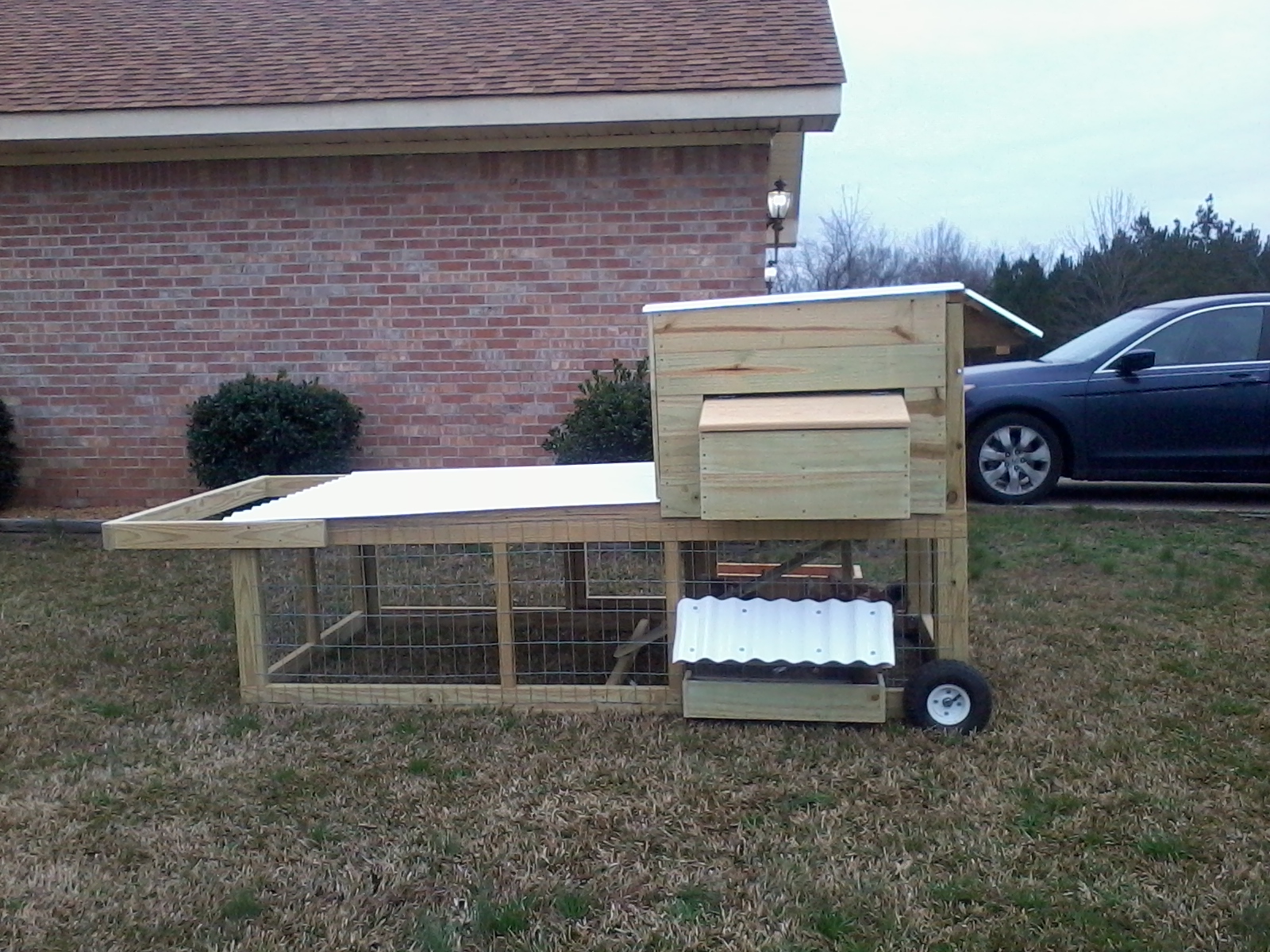 chicken tractor pics 002