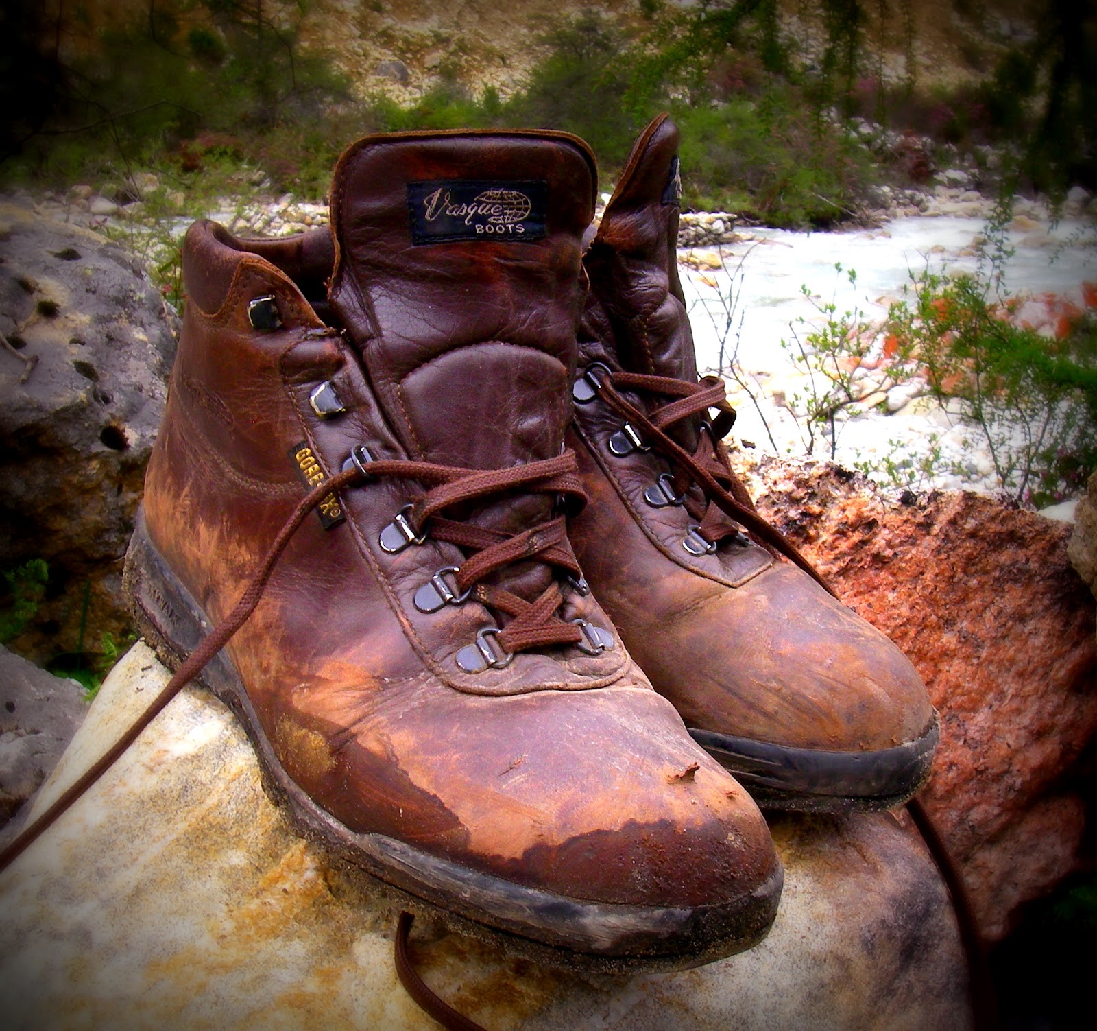 vasque-sundowner-hiking-boots
